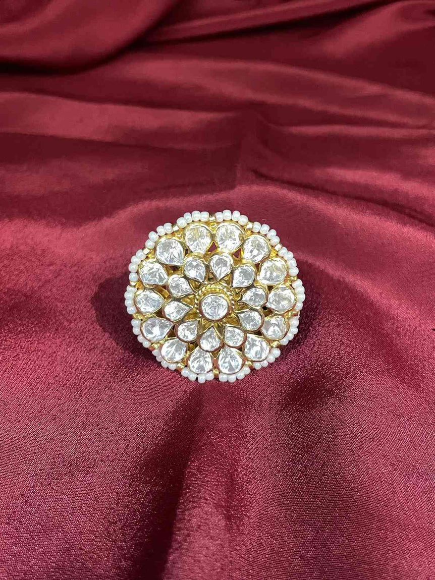 WHITE MOTI POLKI RING